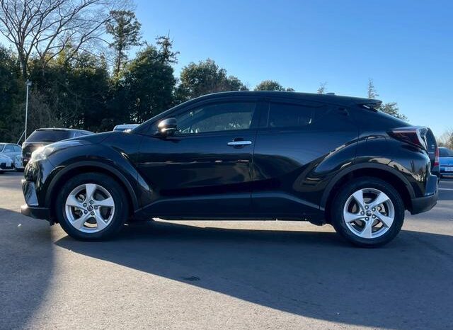 
								TOYOTA C-HR 2017 full									