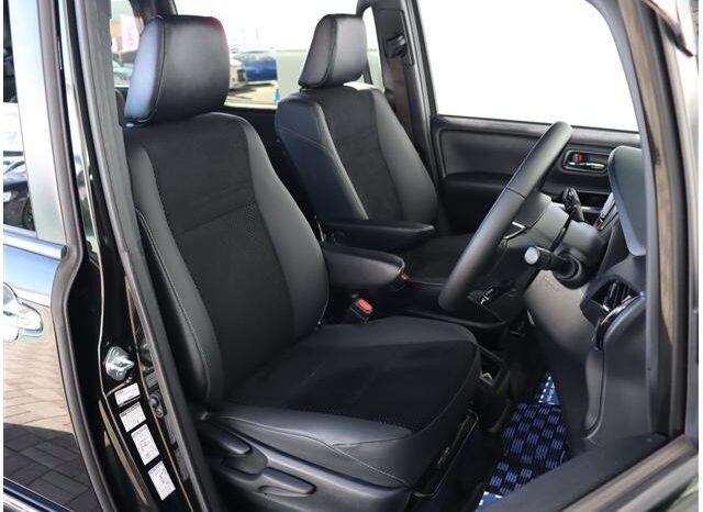 
								TOYOTA VOXY 2021 full									