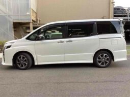 
										TOYOTA VOXY 2021 full									