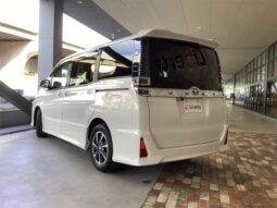 
										TOYOTA VOXY 2021 full									