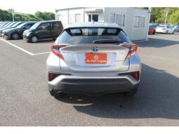
										TOYOTA C-HR 2017 full									