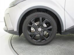 
										TOYOTA C-HR 2022 full									