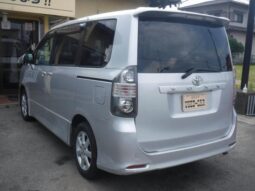 
										TOYOTA VOVY 2008 full									