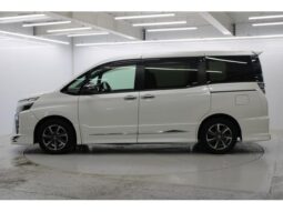 
										TOYOTA VOXY 2019 full									