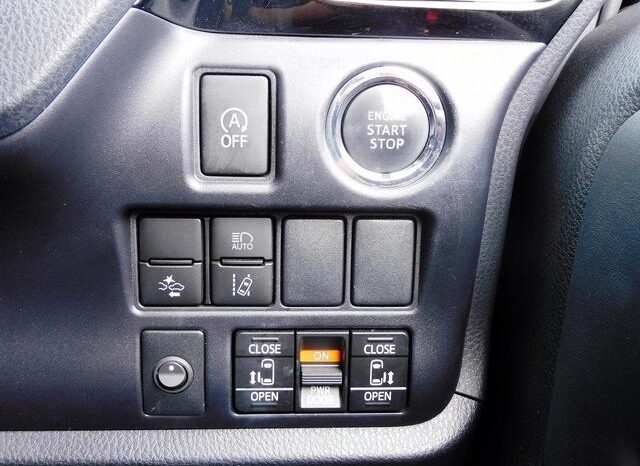 
								TOYOTA VOXY 2021 full									