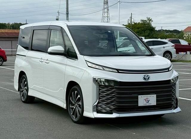 
								TOYOTA VOXY 2022 full									