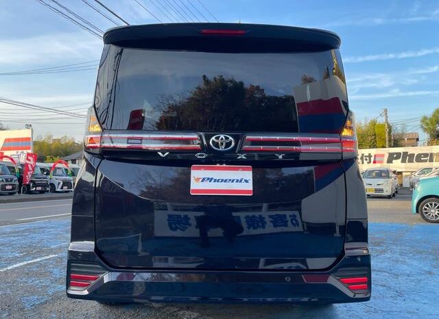 
								TOYOTA VOXY 2022 full									