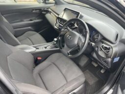 
										TOYOTA C-HR 2017 full									