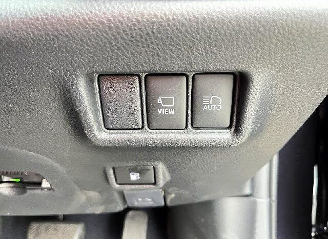 
								TOYOTA C-HR 2022 full									