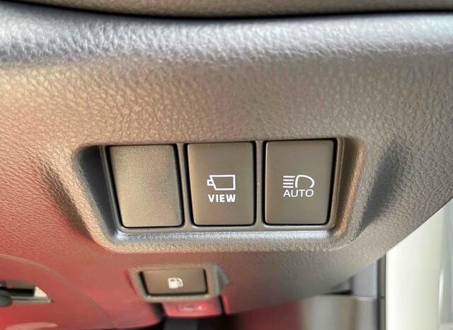 
								TOYOTA C-HR 2022 full									