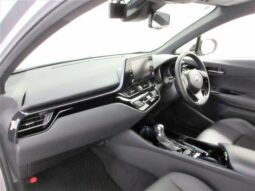 
										TOYOTA C-HR 2022 full									