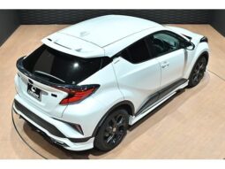 
										TOYOTA C-HR 2022 full									