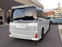 
										TOYOTA VOXY 2021 full									