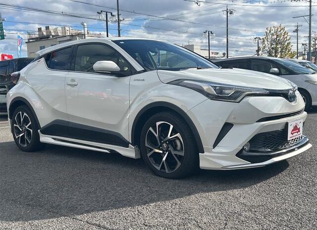 
								TOYOTA C-HR 2017 full									