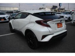 
										TOYOTA C-HR 2019 full									