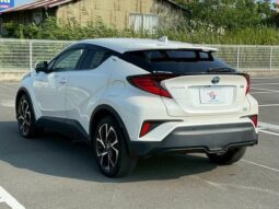 
										TOYOTA C-HR 2020 full									