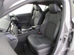 
										TOYOTA C-HR 2022 full									