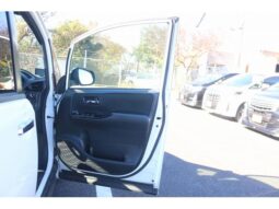 
										TOYOTA VOXY 2019 full									