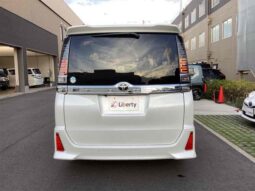 
										TOYOTA VOXY 2021 full									