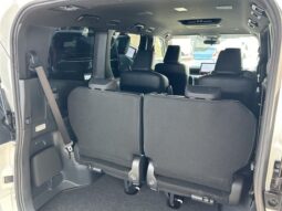 
										TOYOTA VOXY 2022 full									