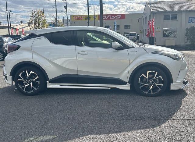 
								TOYOTA C-HR 2017 full									