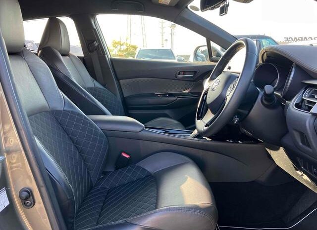 
								TOYOTA C-HR 2019 full									