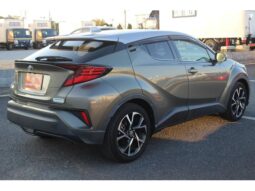 
										TOYOTA C-HR 2020 full									