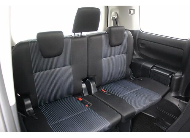 
								TOYOTA VOXY 2016 full									