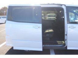 
										TOYOTA VOXY 2019 full									