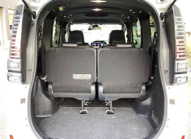 
								TOYOTA VOXY 2021 full									