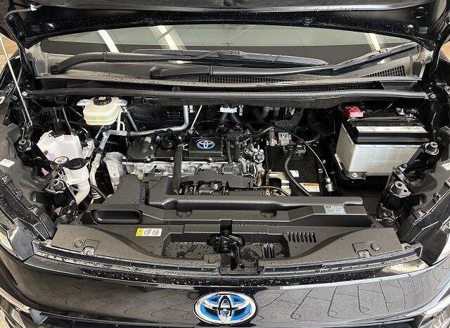 
								TOYOTA VOXY 2022 full									