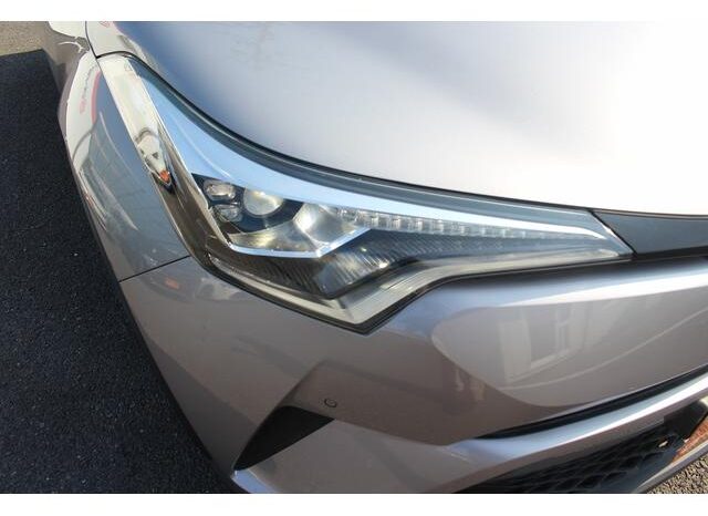 
								TOYOTA C-HR 2017 full									