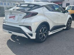 
										TOYOTA C-HR 2017 full									