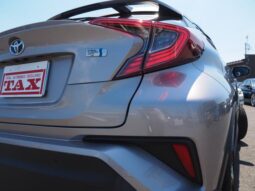 
										TOYOTA C-HR 2018 full									