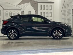 TOYOTA C-HR 2021