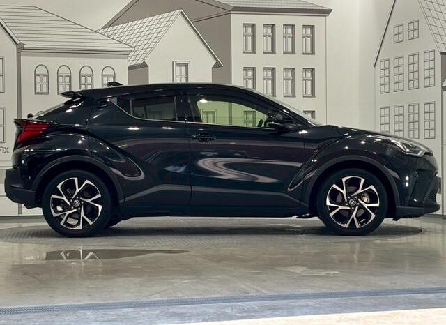 
								TOYOTA C-HR 2021 full									