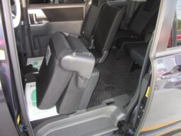 
										TOYOTA VOVY 2008 full									