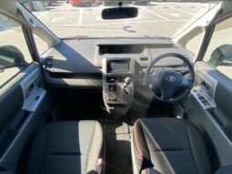 
										TOYOTA VOVY 2009 full									