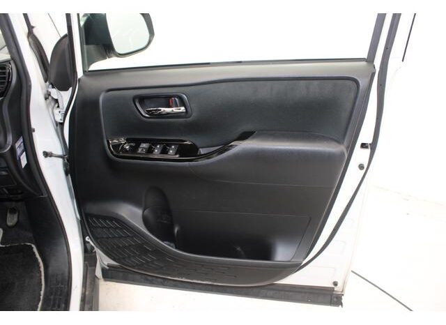 
								TOYOTA VOXY 2019 full									