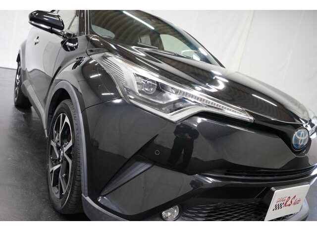 
								TOYOTA C-HR 2018 full									