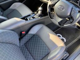 
										TOYOTA C-HR 2019 full									