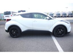 
										TOYOTA C-HR 2019 full									