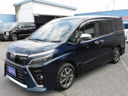 
										TOYOTA VOXY 2021 full									