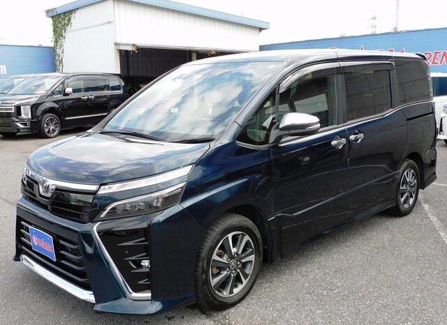 
								TOYOTA VOXY 2021 full									