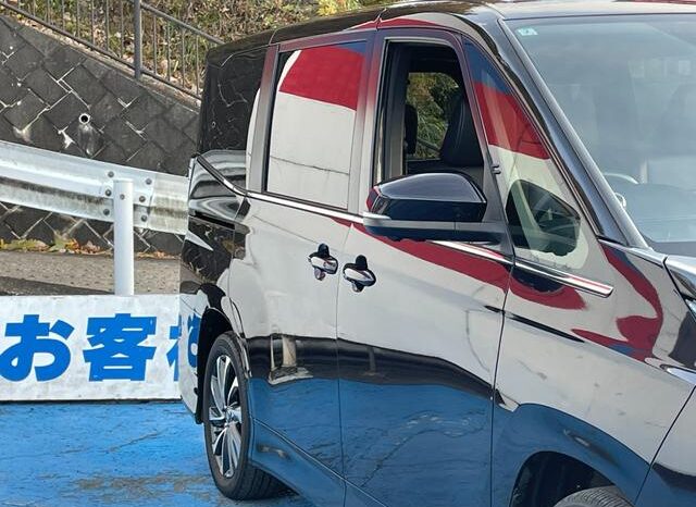 
								TOYOTA VOXY 2022 full									