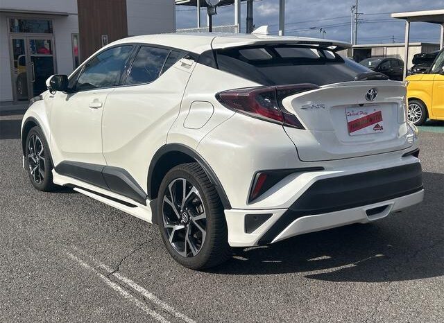 
								TOYOTA C-HR 2017 full									