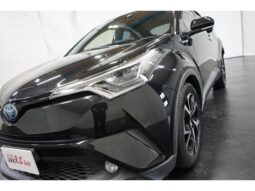 
										TOYOTA C-HR 2018 full									
