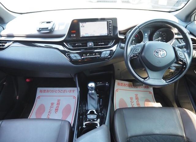 
								TOYOTA C-HR 2018 full									