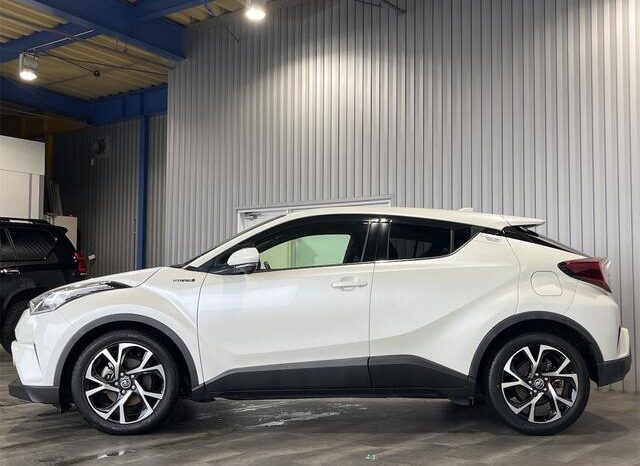 
								TOYOTA C-HR 2018 full									