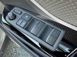 
										TOYOTA C-HR 2019 full									